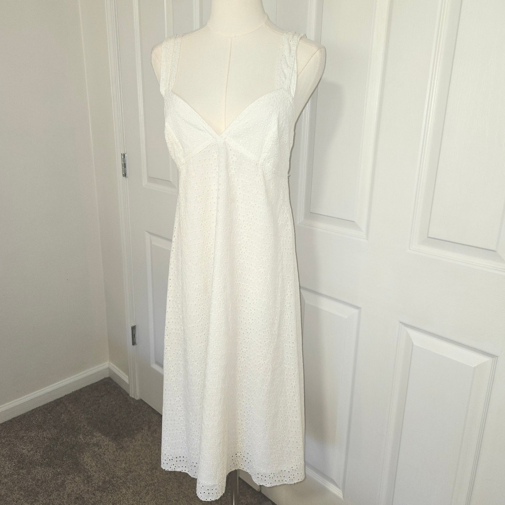 Burberry London Eyelet Dress Womens 6 White Cotton Lace Midi Belted V-Neck Italy
